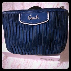 ON SALE!!❤️Coach wristlet❤️